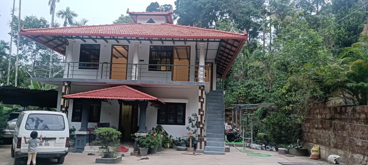 Kund Estate Stay Madikeri Exteriör bild